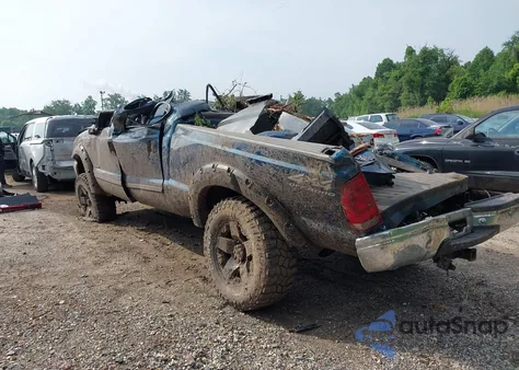 2000 Ford F-250 Lariat/Xl/Xlt из США, поврежденный, VIN 1FTNW21F1YEC75684